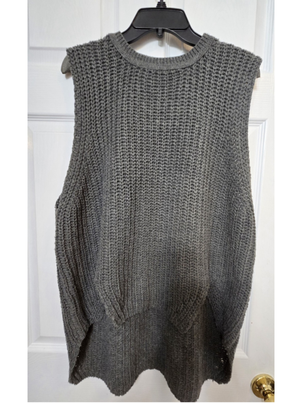 POL Clothing Charcoal Gray Open Knit Boho Sweater Vest High Low Slits M